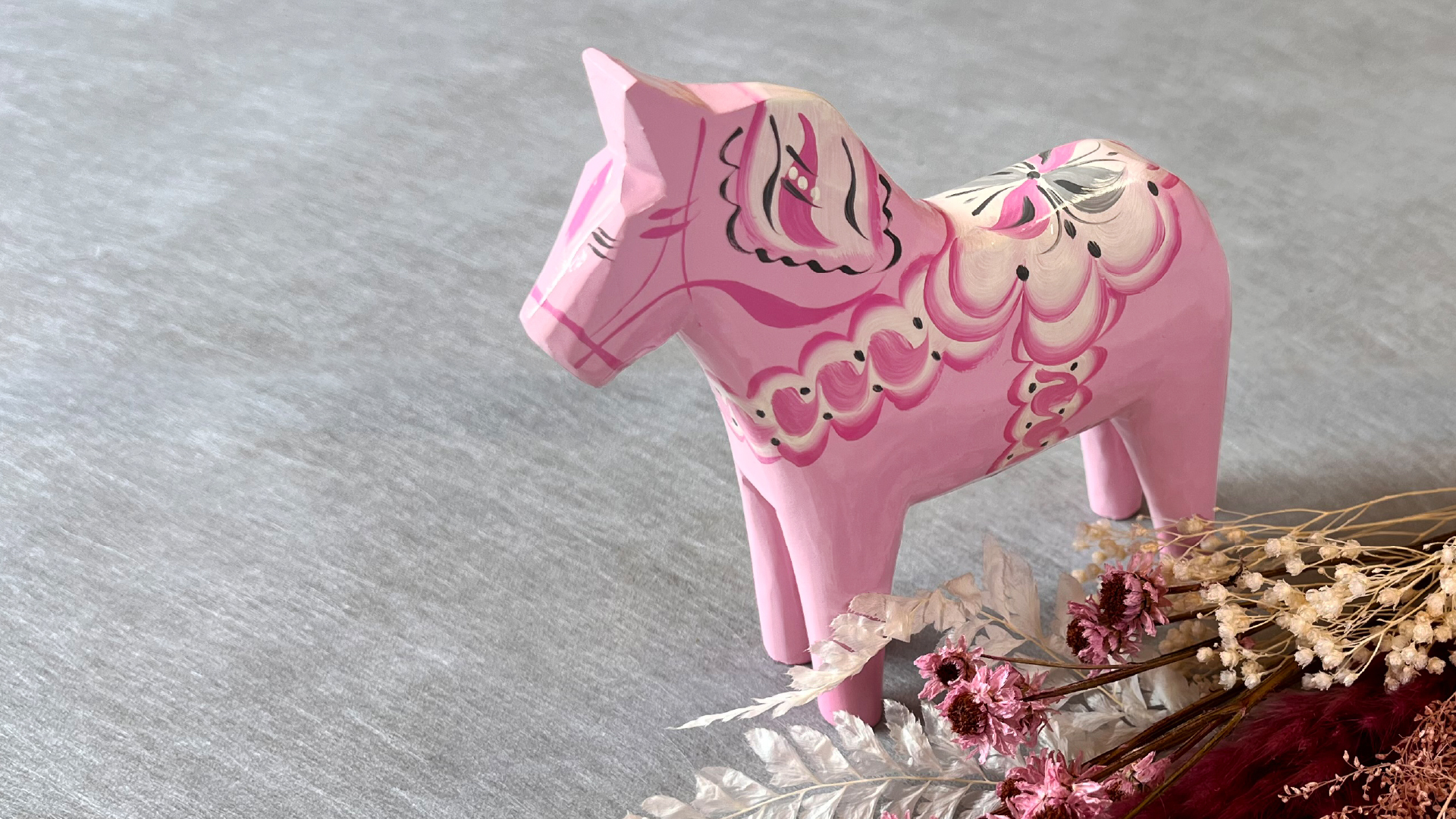 ダーナラホース　金色　ゴールド Dalahäst 誕生月のダーラナホース｜株式会社北洋交易